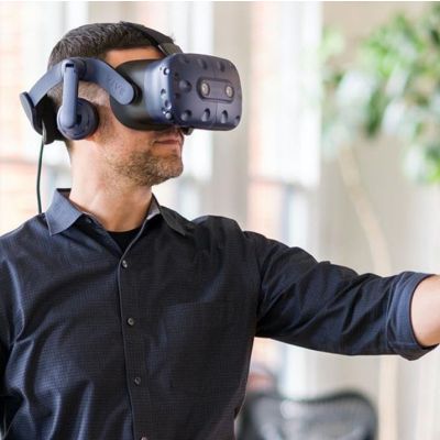 Which VR Headset is the best for your business?